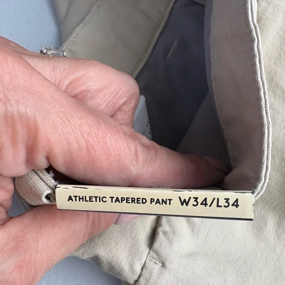 Men's Beige VRST Athletic Tapered Pant‎